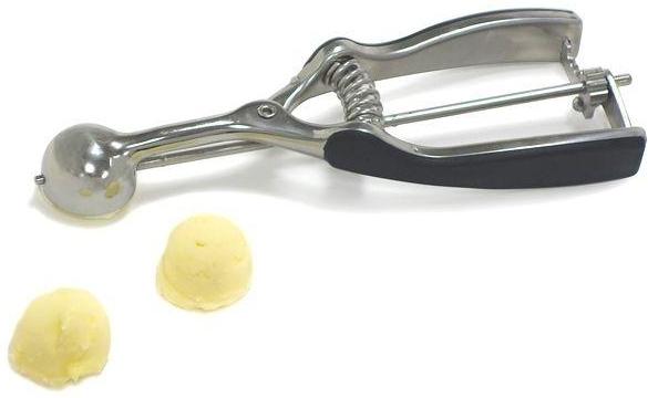 Norpro - 37mm Scoop with Santoprene Handle - 702