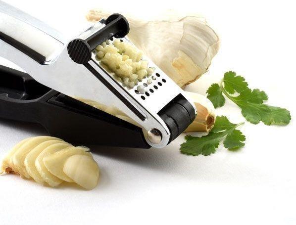 Norpro - Garlic Press/Slicer with Cleaner - 1149