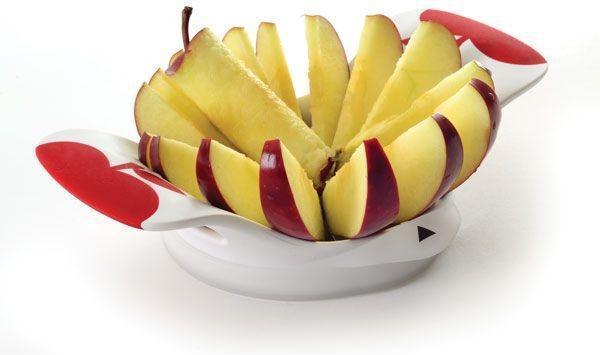 Norpro - Grip-Ez 16 Sections Fruit Wedger with Push Plate - 5133