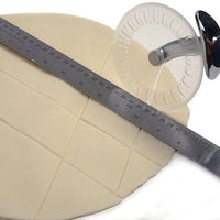 Norpro - Grip-Ez Pizza Wheel with Scallops - 5684 - DISCONTINUED