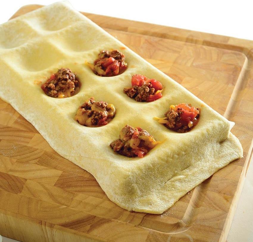 Norpro - Jumbo Ravioli Maker with Press - 1040