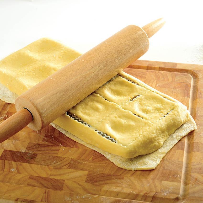 Norpro - Jumbo Ravioli Maker with Press - 1040