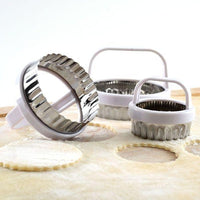 Norpro - Pack of 3 Scallop Biscuit/Cookie Cutters - 3490