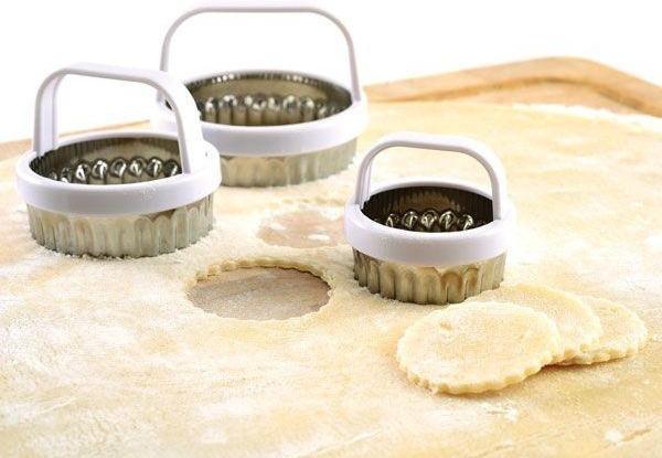 Norpro - Pack of 3 Scallop Biscuit/Cookie Cutters - 3490
