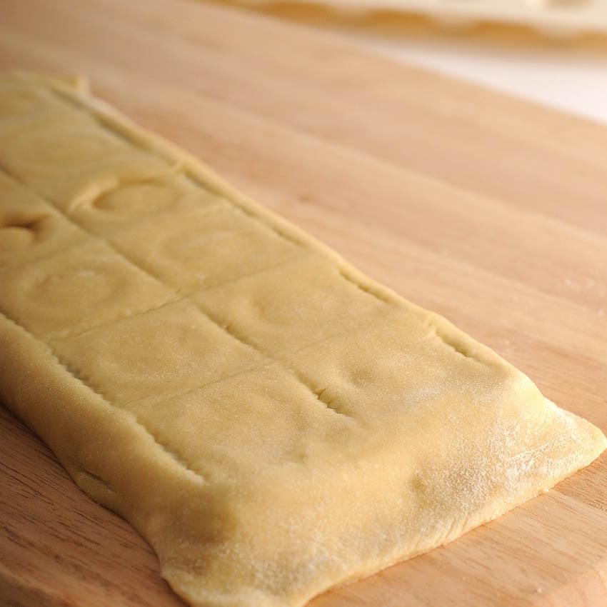 Norpro - Ravioli Maker with Press - 1043