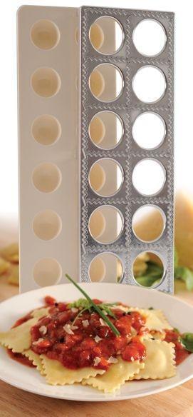 Norpro - Ravioli Maker with Press - 1043