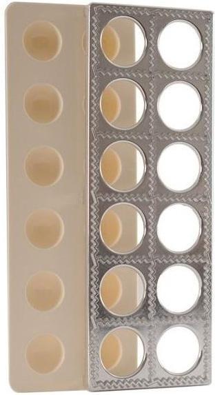 Norpro - Ravioli Maker with Press - 1043