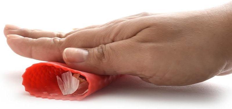 Norpro - Red Twist N' Mince Garlic Twister & Peeler - 1151