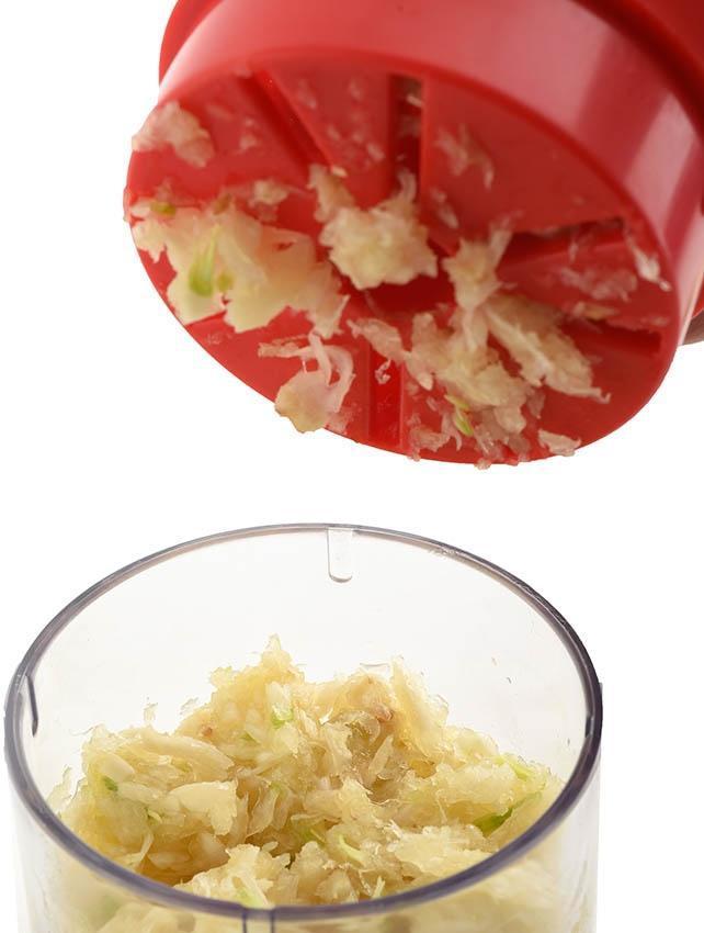 Norpro - Red Twist N' Mince Garlic Twister & Peeler - 1151