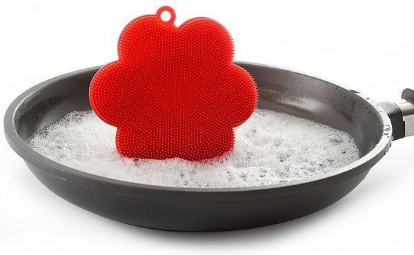 Norpro - Silicone Red Dish Brush Flower - 1074