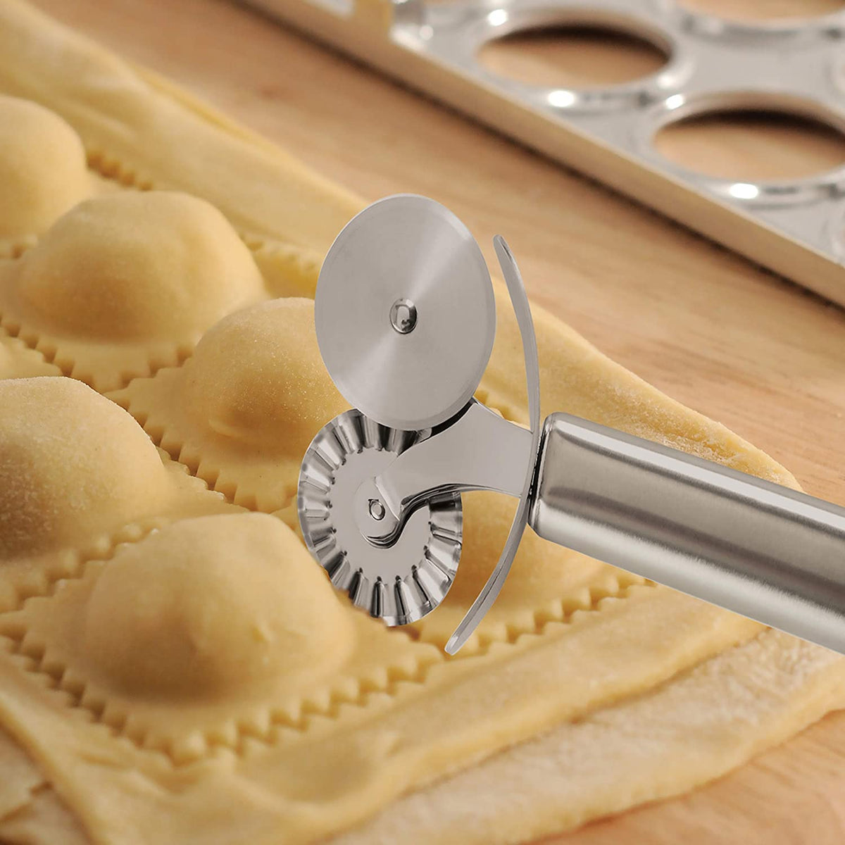 Norpro - Stainless Steel Ravioli/Pastry Wheel - 52