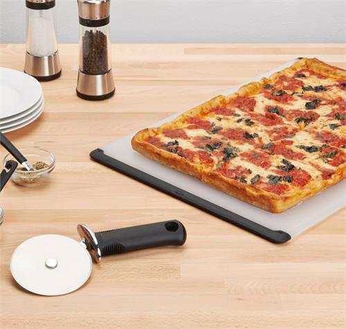 OXO - 4" Jumbo Pizza Wheel - 26681BK