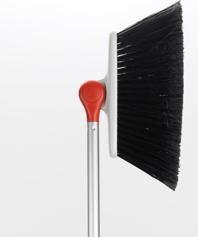 OXO - Any-Angle Broom - 1336580CM