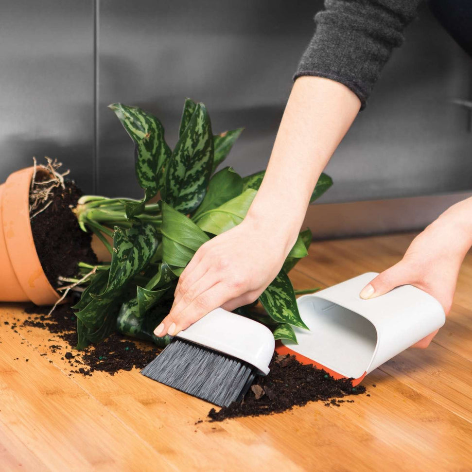 OXO - Compact Dustpan & Brush Set - 1334280CM