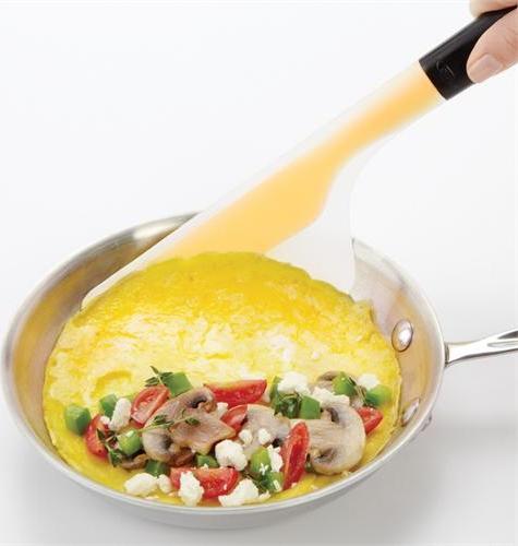 OXO - Flip & Fold Omelet Turner - 1255680YL