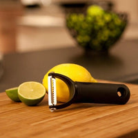 OXO - Julienne Peeler - 1054751BK