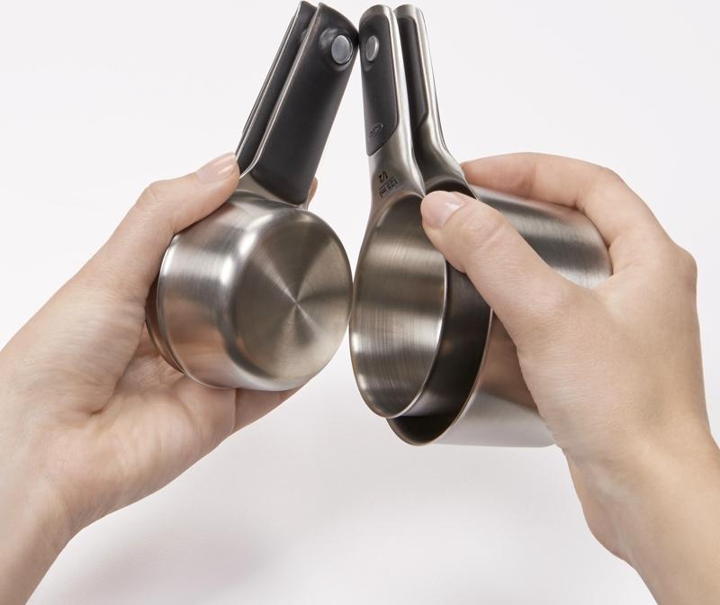 OXO - Pack of 4 Stainless Steel Measuring Cup Set - 11137700G