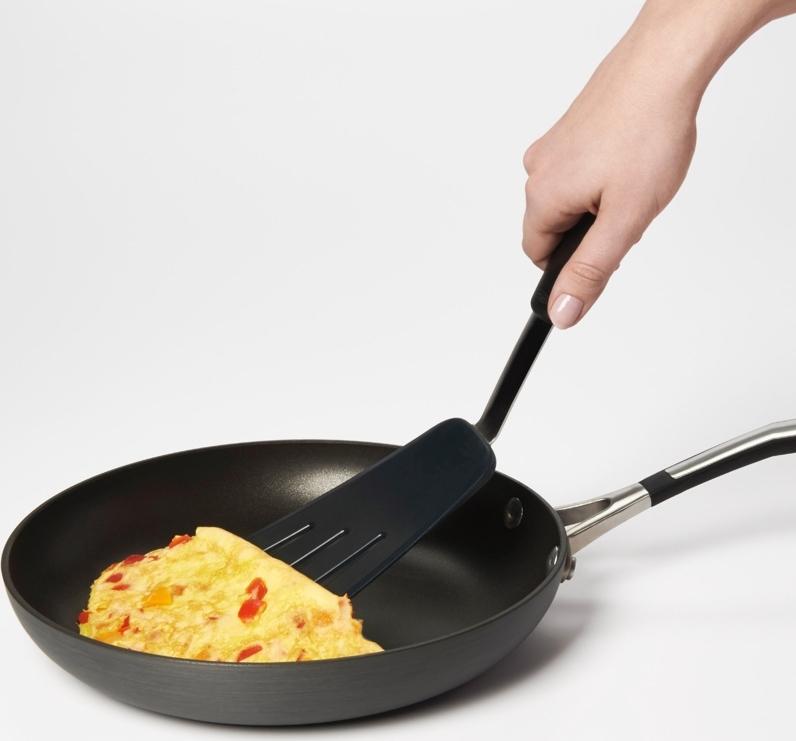 OXO - Silicone Flexible Omelet Turner - 1071532BK