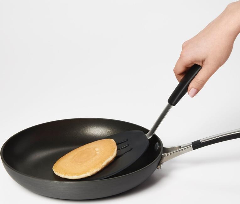 OXO - Silicone Flexible Pancake Turner - 1071533BK
