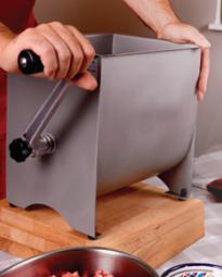 Omcan - 17 lbs Capacity Manual/Non-Tilt Meat Mixer - 13152