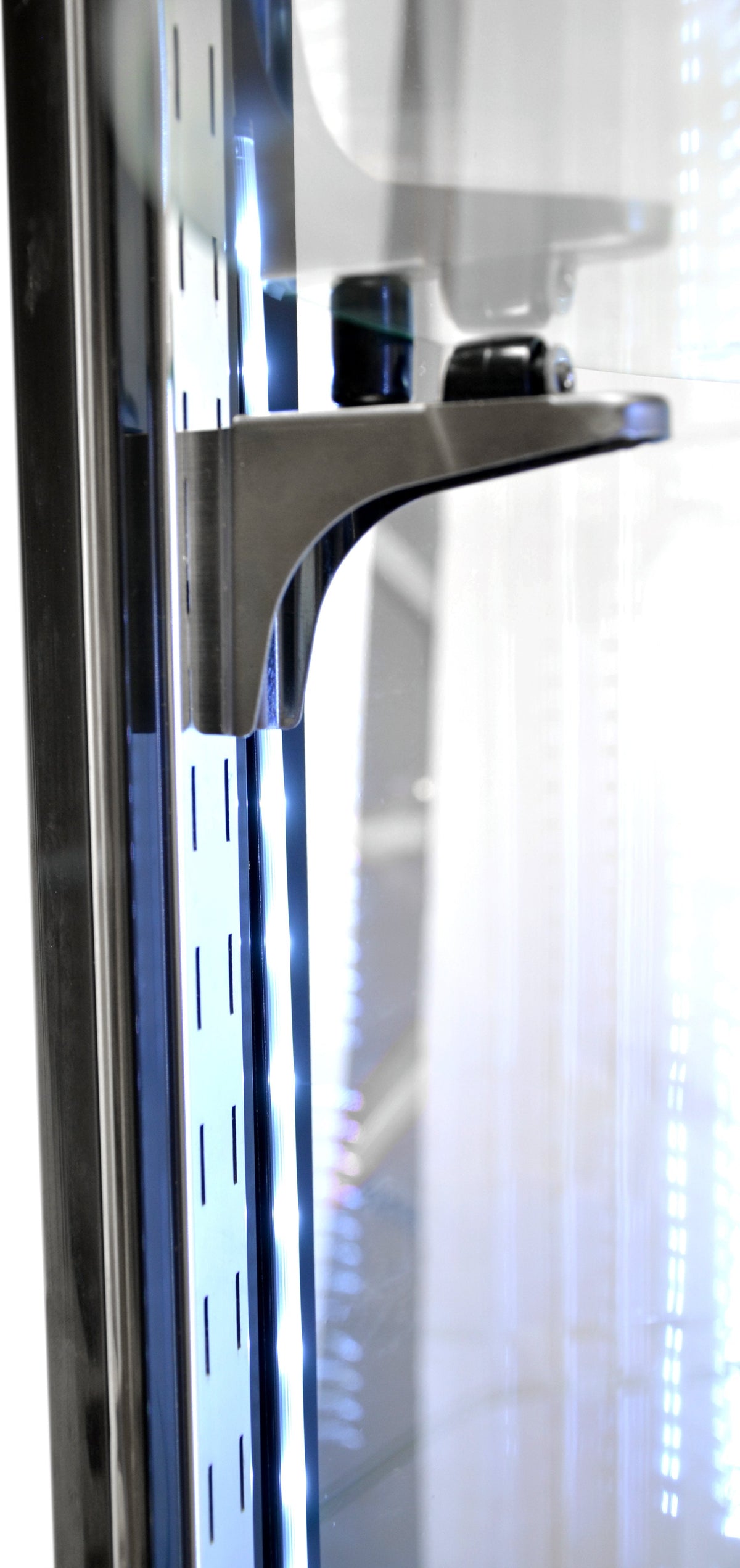 Omcan - 26" Circular Refrigerated Showcase - RS-CN-0400-R