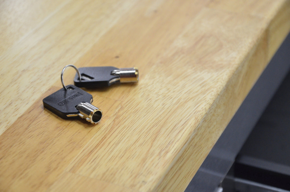 Omcan - 56” Mobile Workbench with 10 Drawers - 40463