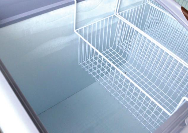 Omcan - 58" Ice Cream Display Freezer - FR-CN-1473
