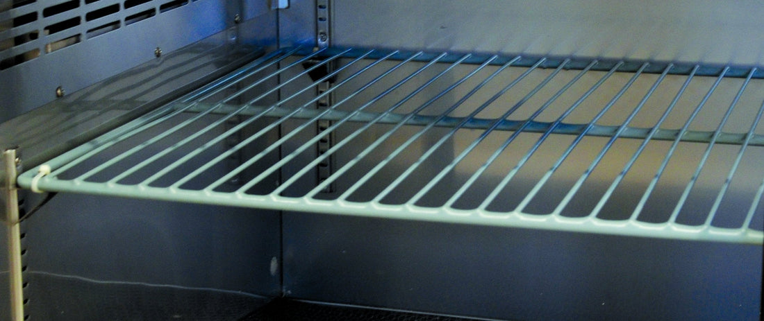 Omcan - 73" Solid Door Bottle Keg Cooler with Beer Dispensers (19.6 cu. ft.) - BB-CN-0020-DH