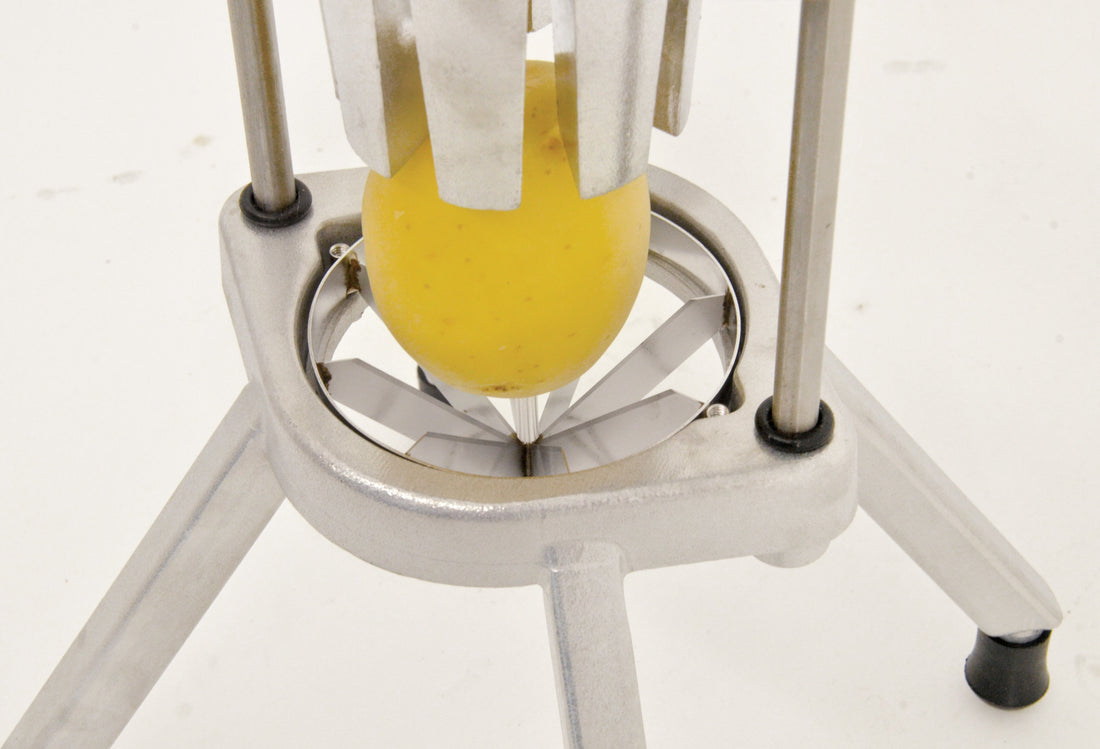 Omcan - 8 Slice Countertop Vertical Fruit and Vegetable Wedge Cutter - 41865