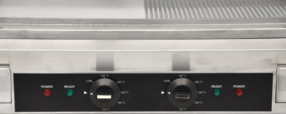 Omcan - Electric Stainless Steel Griddle with Half Smooth Half Ribbed Surface - CE-CN-0610-FR