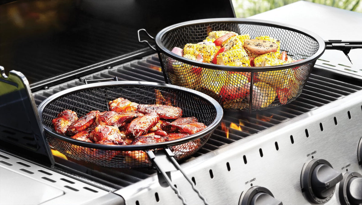 Outset - Chef's Jumbo Outdoor Grill Basket & Skillet with Removable Handles - 76182