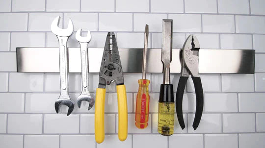 RSVP International - Endurance 17.75" Deluxe Magnetic Knife Bar - DKB18