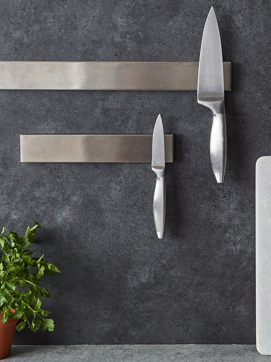 RSVP International - Endurance 17.75" Deluxe Magnetic Knife Bar - DKB18