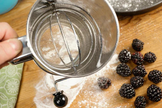 RSVP International - Endurance 5-Cup Crank Style Flour Sifter - SIFT5CR