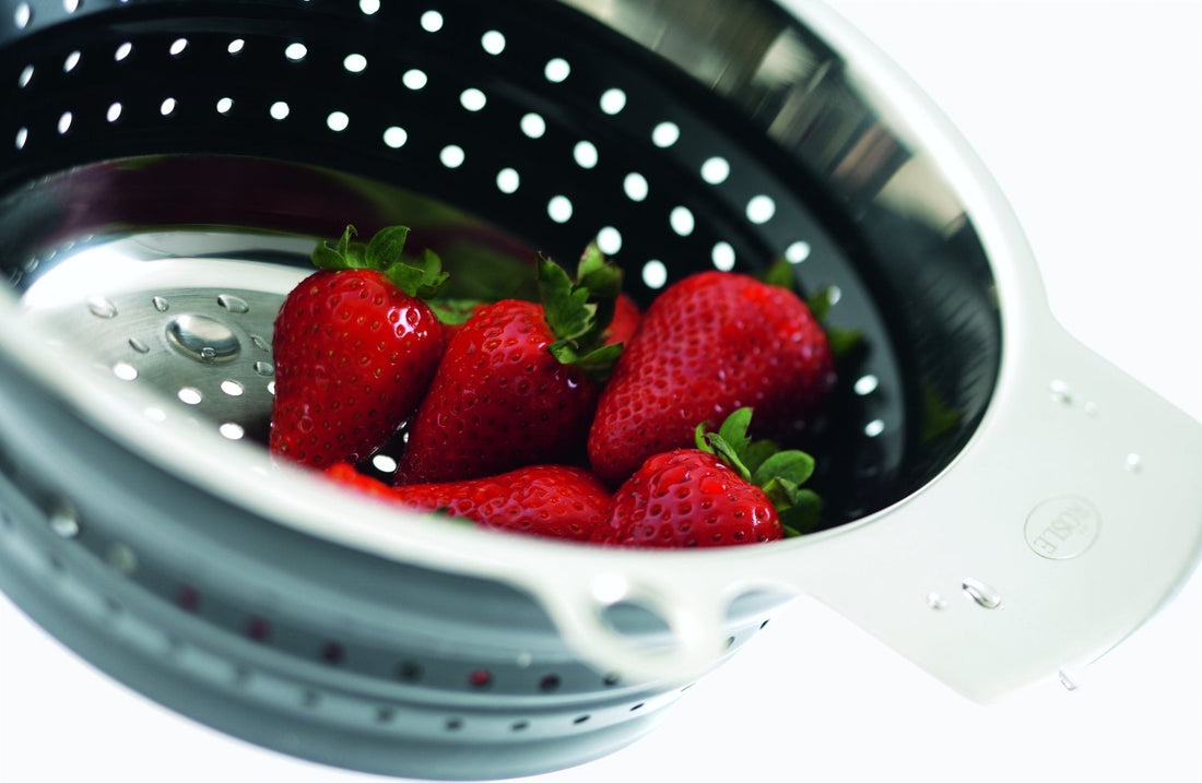 Rosle - 9.5" Foldable Colander Black (24 cm) - 16124