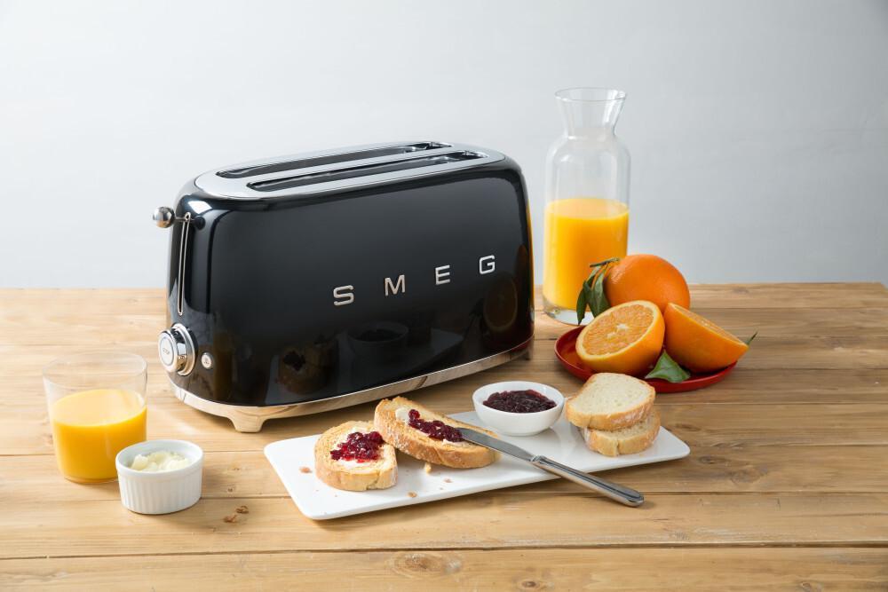 Smeg - 4 Slice 50's Style Toaster Black - TSF02BLUS