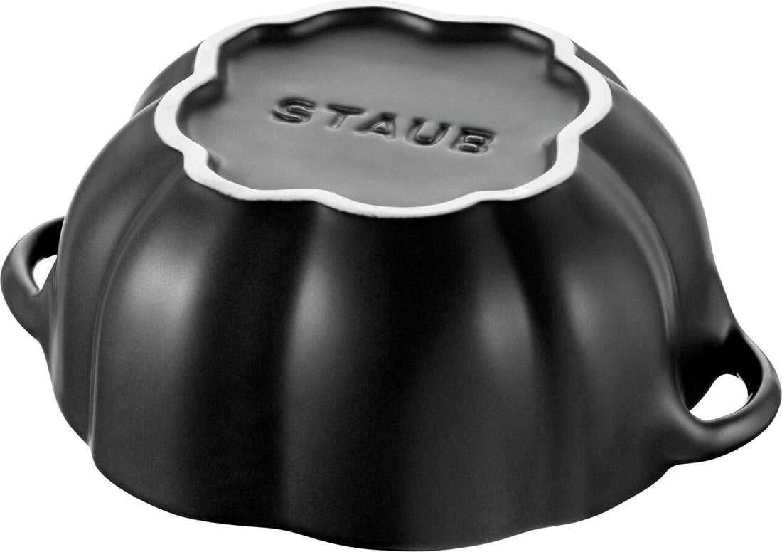 Staub - 0.5 QT Ceramic Pumpkin Cocotte Black 0.5 L - 40508-548