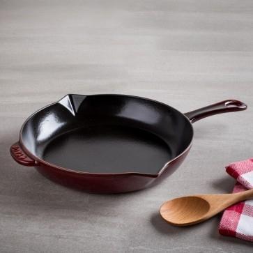 Staub - 10" Cast Iron Fry Pan Grenadine (26 cm) - 40510-716