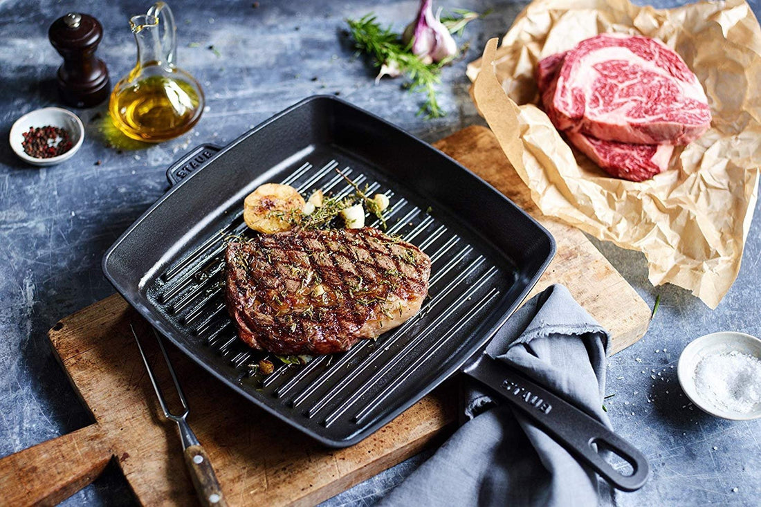 Staub - 12" Cast Iron Square Grill Pan Black (30 cm) - 40501-107