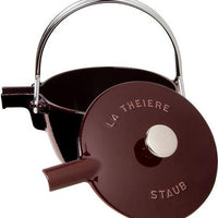 Staub - 1.16 QT Cast Iron Tea Kettle Grenadine 1.1L - 40509-424