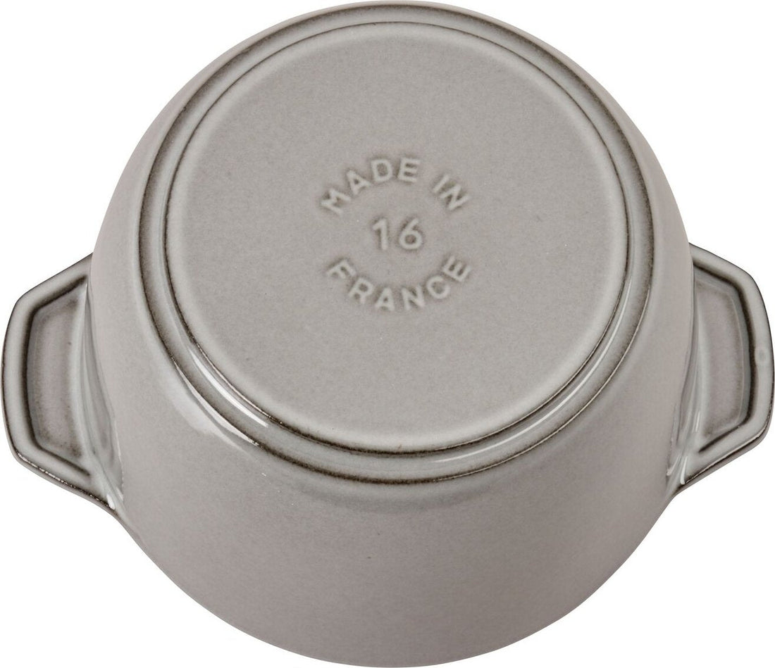 Staub - 1.5 QT Round Cast Iron Cocotte Graphite Grey 1.8L- 40509-703
