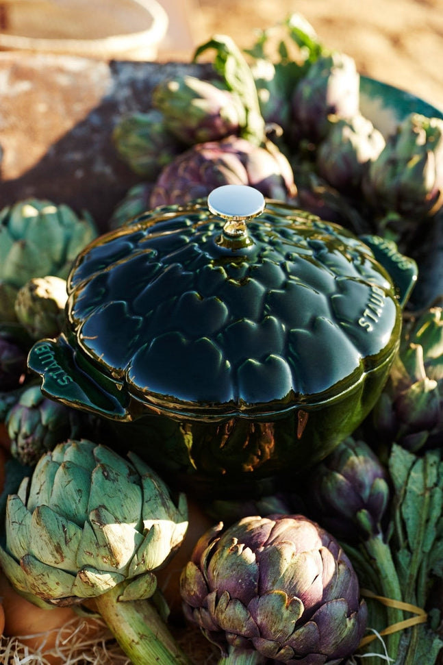 Staub - 3.2 QT Artichoke Vegetable Cocotte 3L- 40501-094