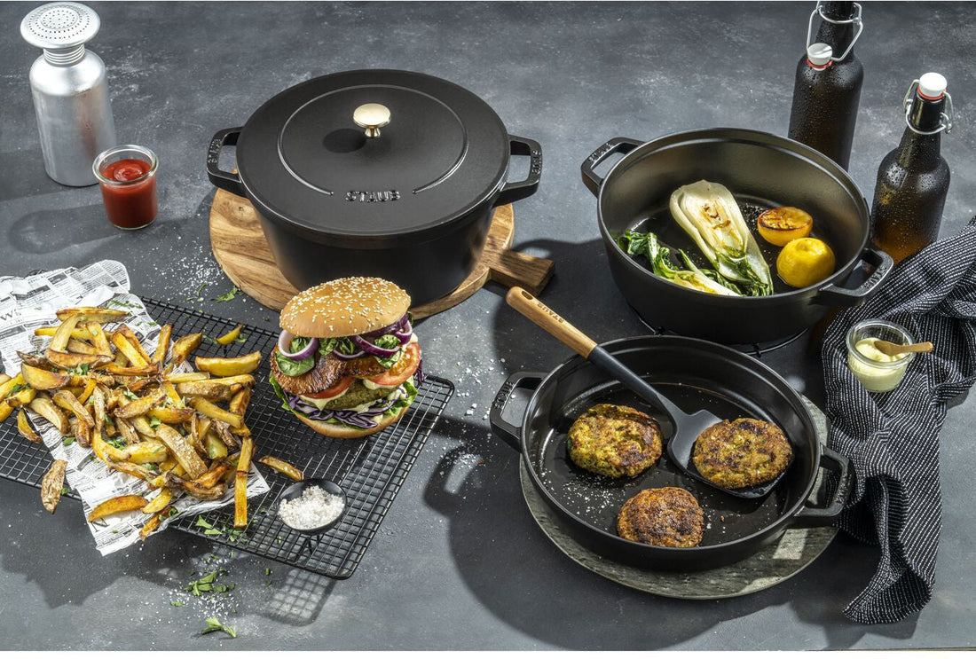 Staub - 4 PC 10" Cast Iron Stackable Cocotte Set Black - 1021322