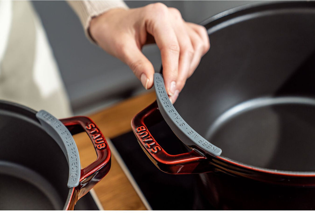 Staub - 4 PC 10" Cast Iron Stackable Cocotte Set Grenadine - 1010768