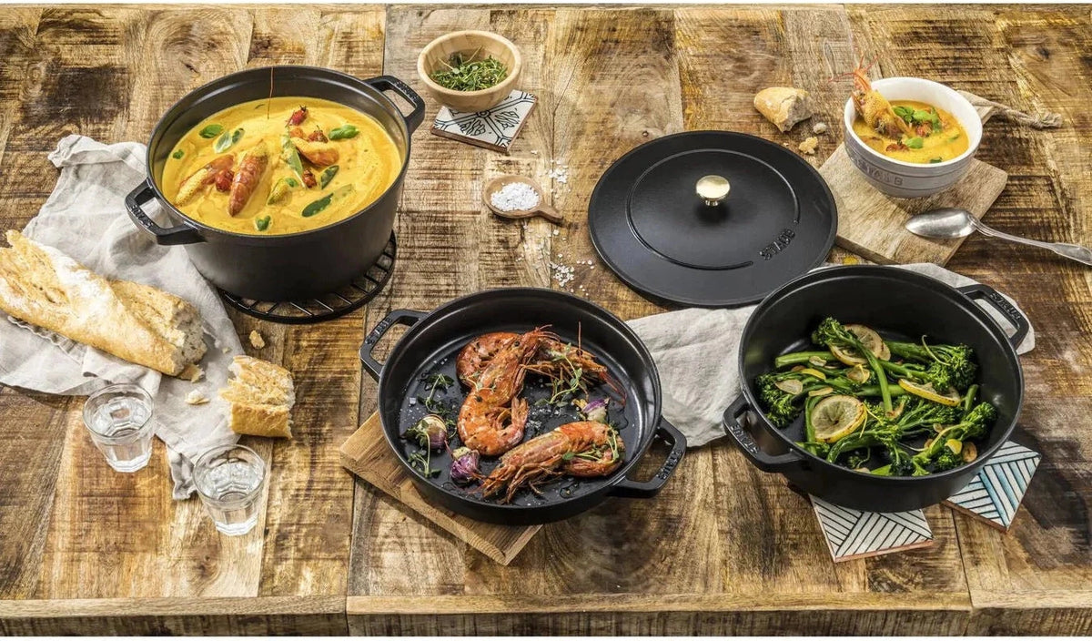 Staub - 4 PC 9.5" Cast Iron Stackable Cocotte Set Black - 1010886