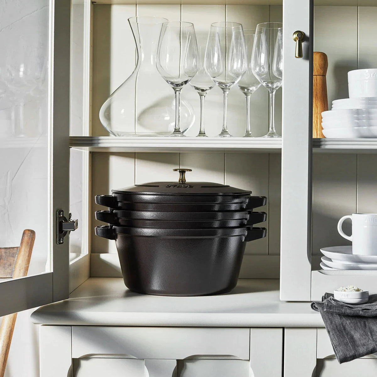 Staub - 4 PC 9.5" Cast Iron Stackable Cocotte Set Black - 1010886