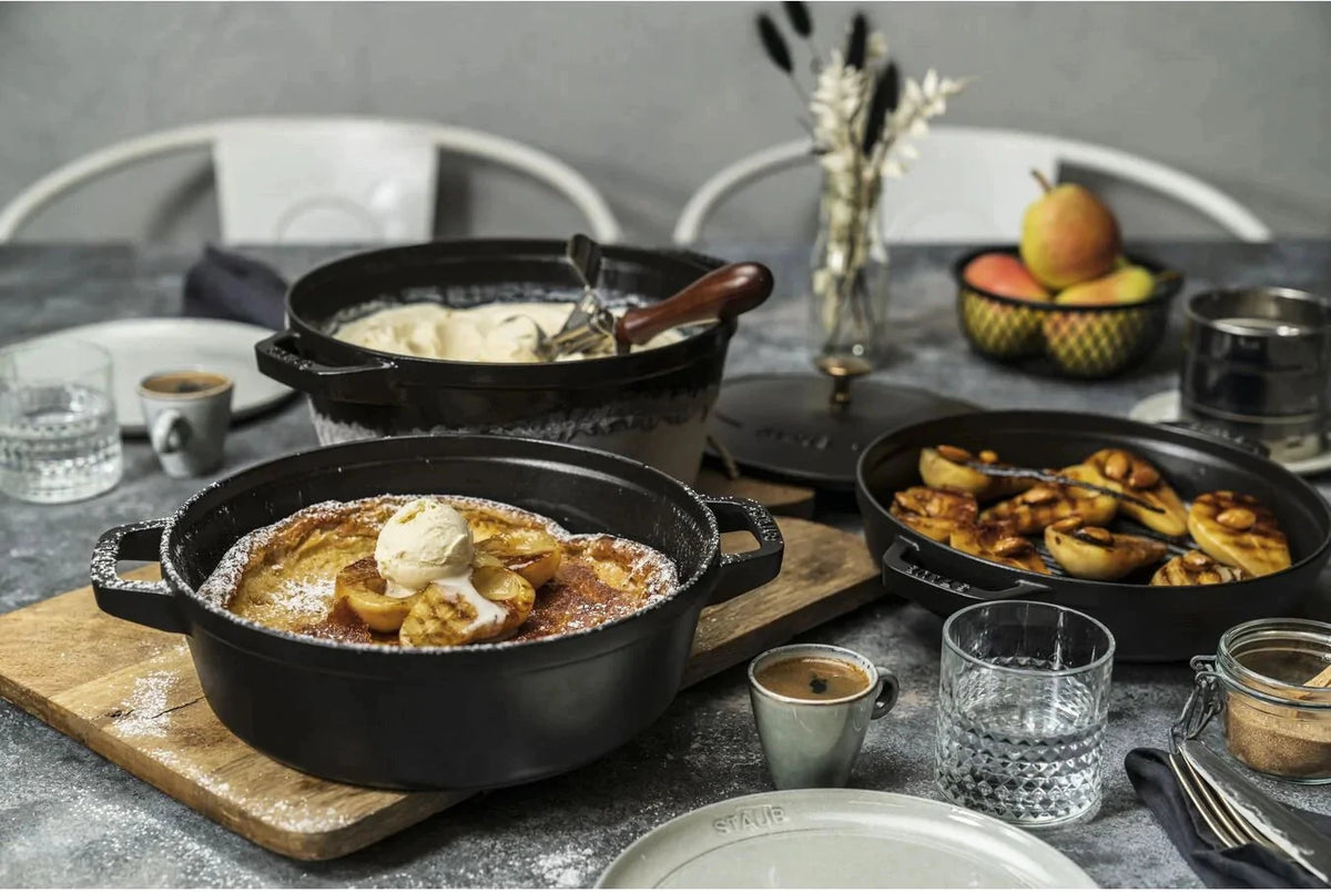 Staub - 4 PC 9.5" Cast Iron Stackable Cocotte Set Black - 1010886