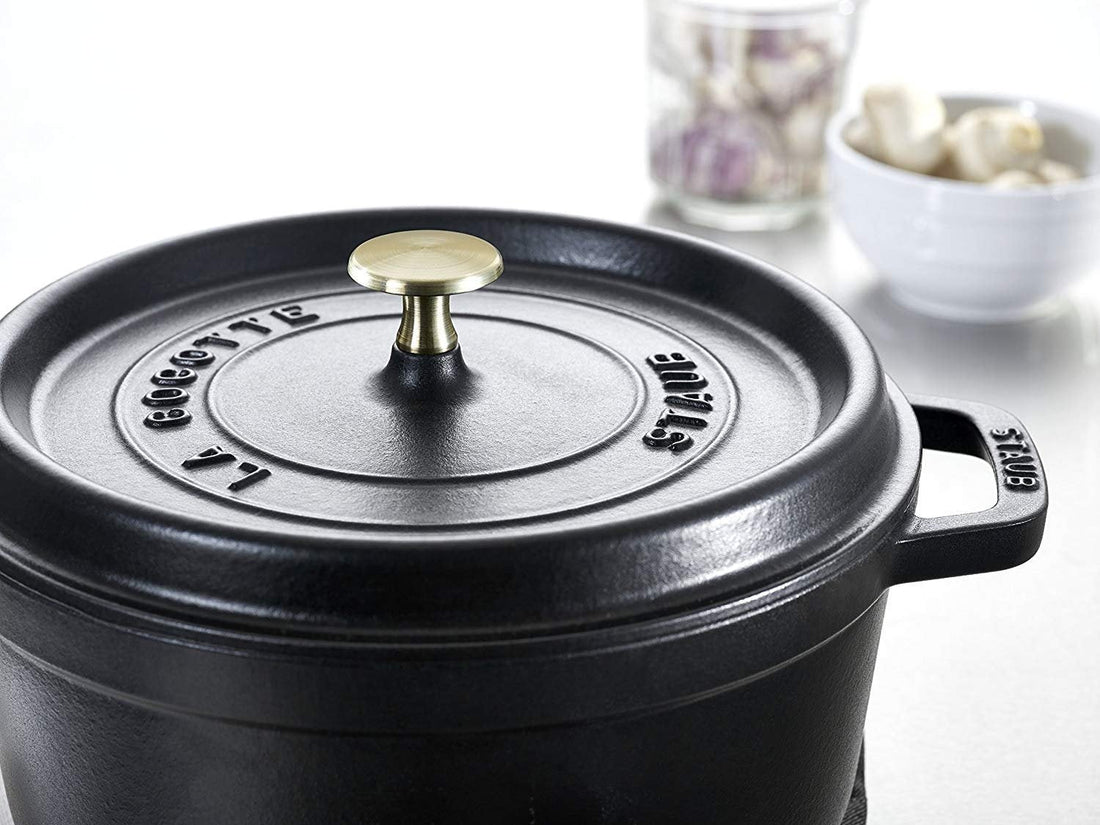 Staub - 5.5 QT Round Cocotte with Steamer Black 5.2L - 40510-606
