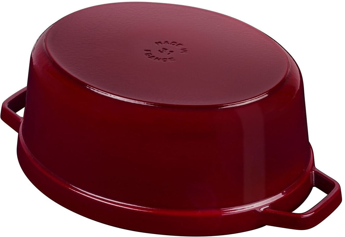 Staub - 5.7 QT Oval Cocotte Bordeaux Red 5.5L - 40502-279