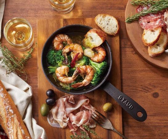 Staub - 6" Cast Iron Fry Pan Black (16 cm) - 40501-142